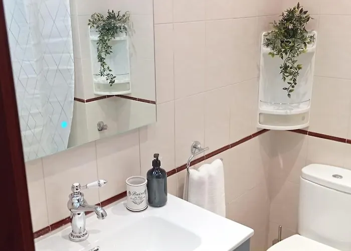 Doctor Galvez Ginachero Con Piscina 丰希罗拉