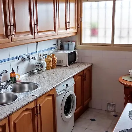 Doctor Galvez Ginachero Con Piscina Fuengirola