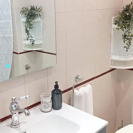 Doctor Galvez Ginachero Con Piscina Fuengirola